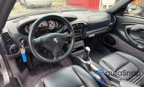 2003 Porsche 911 Carrera 2 z USA, uszkodzony, nr VIN WP0CA29903S651323